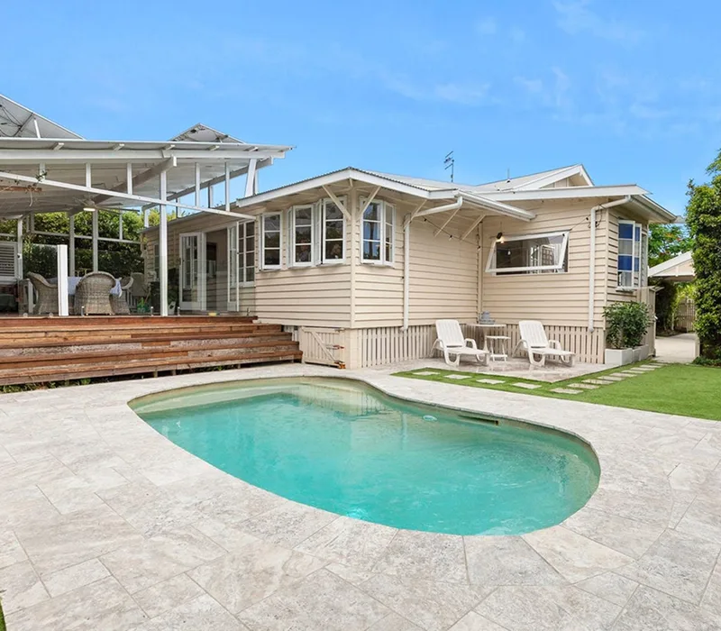 find real estate agent noosa